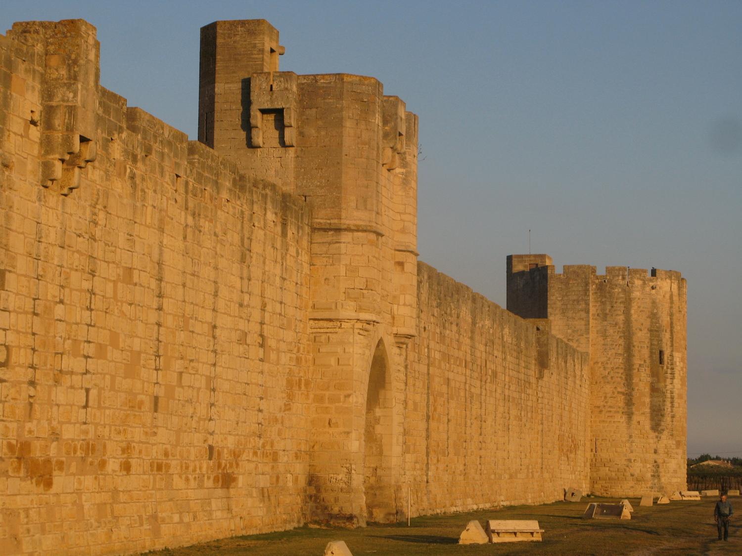 Hotel Les Templiers Aigues-Mortes Zewnętrze zdjęcie